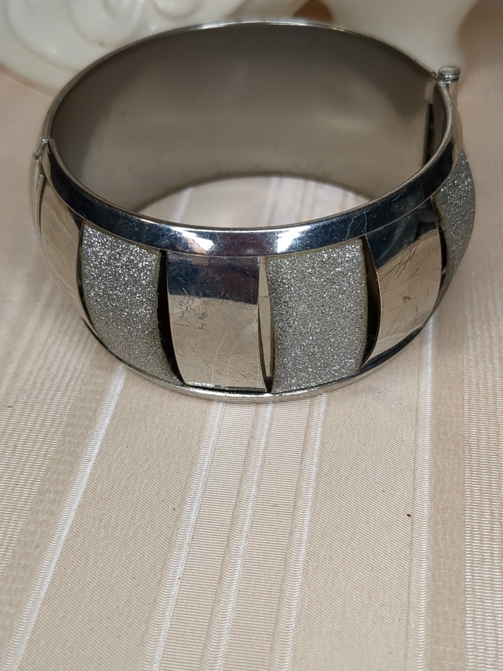 3/$15 Vintage 80s Wide Hinged Cuff Bracelet Silver Sparkle Glitter Stackable